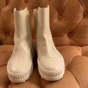 Fenty PUMA Boots (Rihana Brand) 7.5 off-white